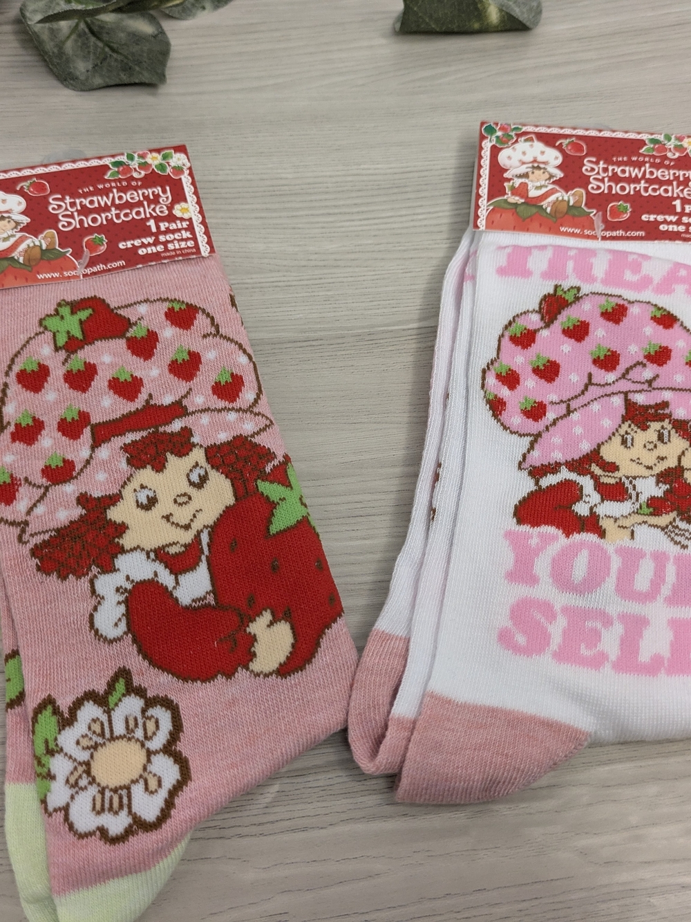 Strawberry Shortcake Crew Socks, 2 Pairs, NWT